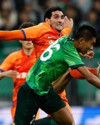 【中超】孙国文空门不进 国安0比0闷平泰山四轮不胜